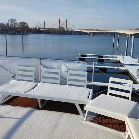 Houseboat Water King Apartament Plywajacy Dom Na Wodzie, 7 Os فروتسواف المظهر الخارجي الصورة