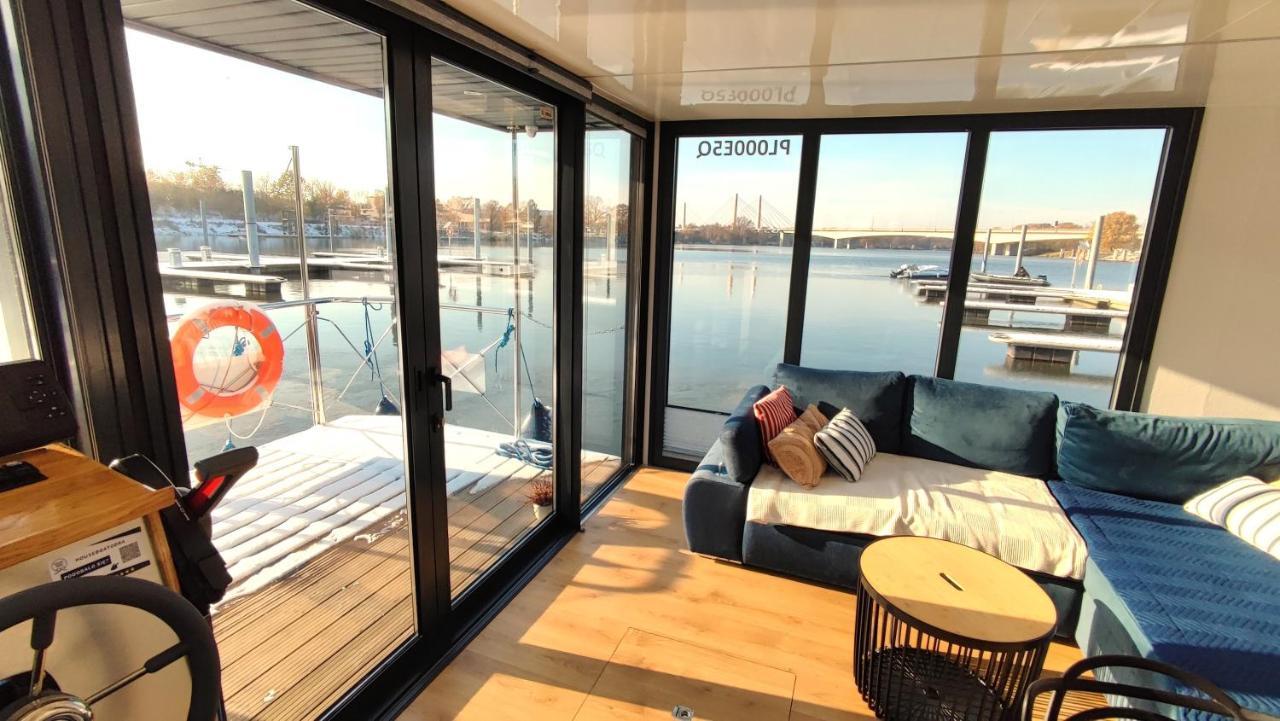 Houseboat Water King Apartament Plywajacy Dom Na Wodzie, 7 Os فروتسواف المظهر الخارجي الصورة